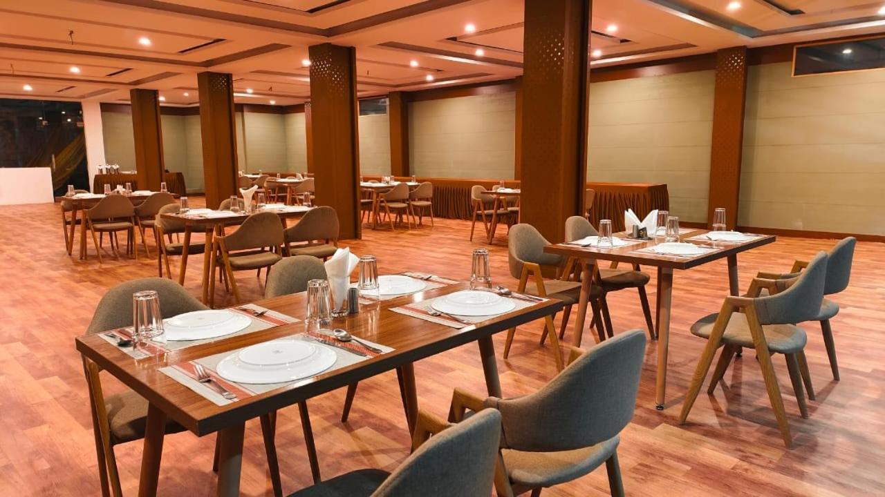 Tata Vista Resort Mall Road Manali - Centrally Heated & Air Cooled Zewnętrze zdjęcie