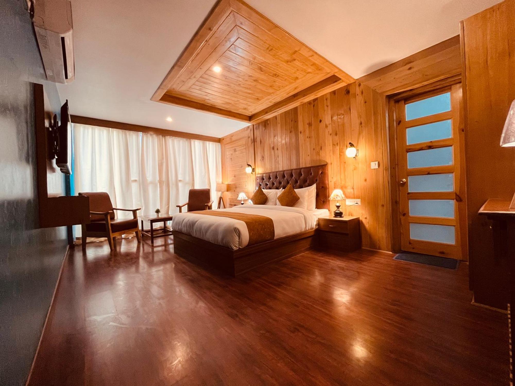 Tata Vista Resort Mall Road Manali - Centrally Heated & Air Cooled Zewnętrze zdjęcie