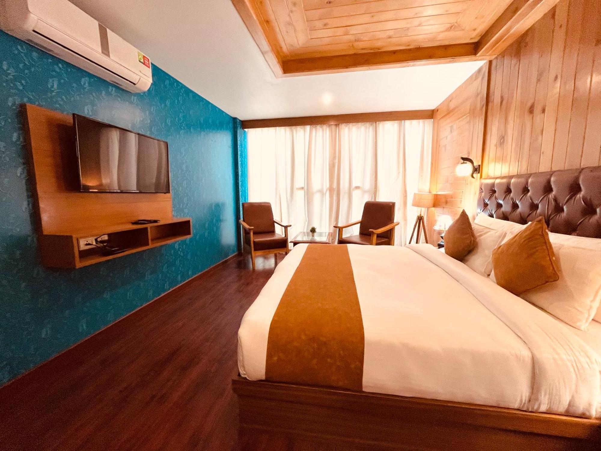 Tata Vista Resort Mall Road Manali - Centrally Heated & Air Cooled Zewnętrze zdjęcie