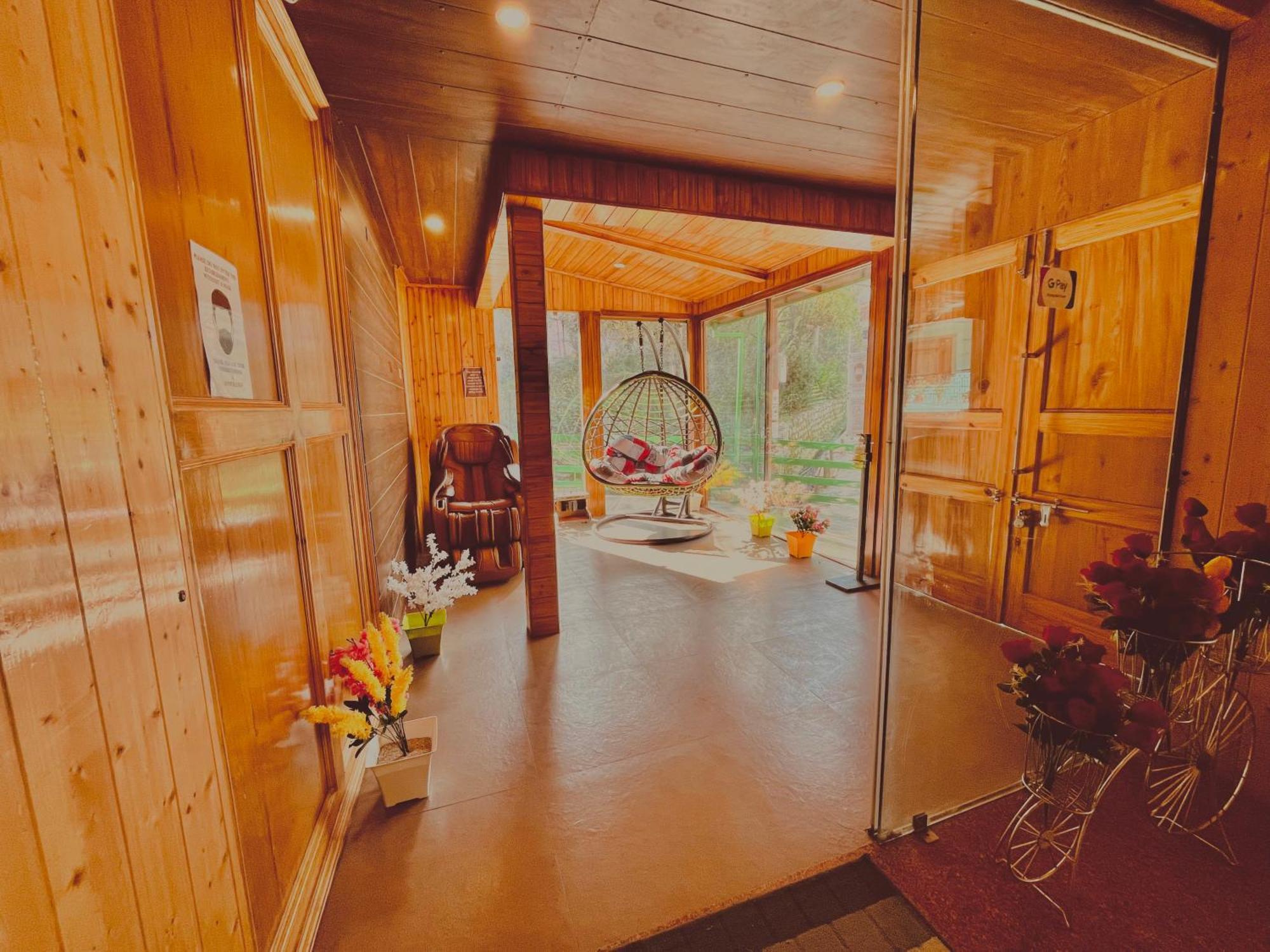 Tata Vista Resort Mall Road Manali - Centrally Heated & Air Cooled Zewnętrze zdjęcie