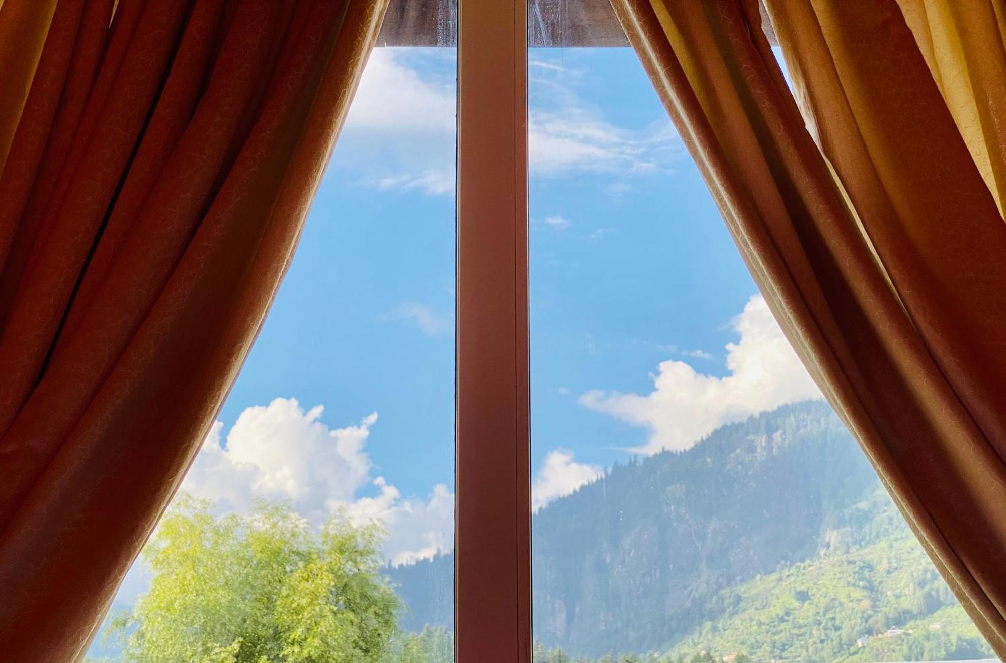 Tata Vista Resort Mall Road Manali - Centrally Heated & Air Cooled Zewnętrze zdjęcie