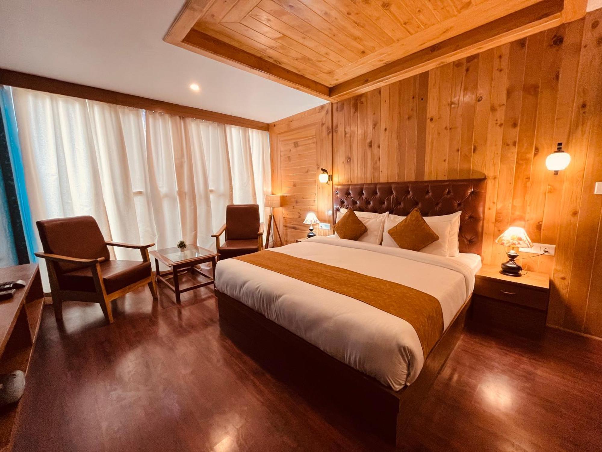 Tata Vista Resort Mall Road Manali - Centrally Heated & Air Cooled Zewnętrze zdjęcie