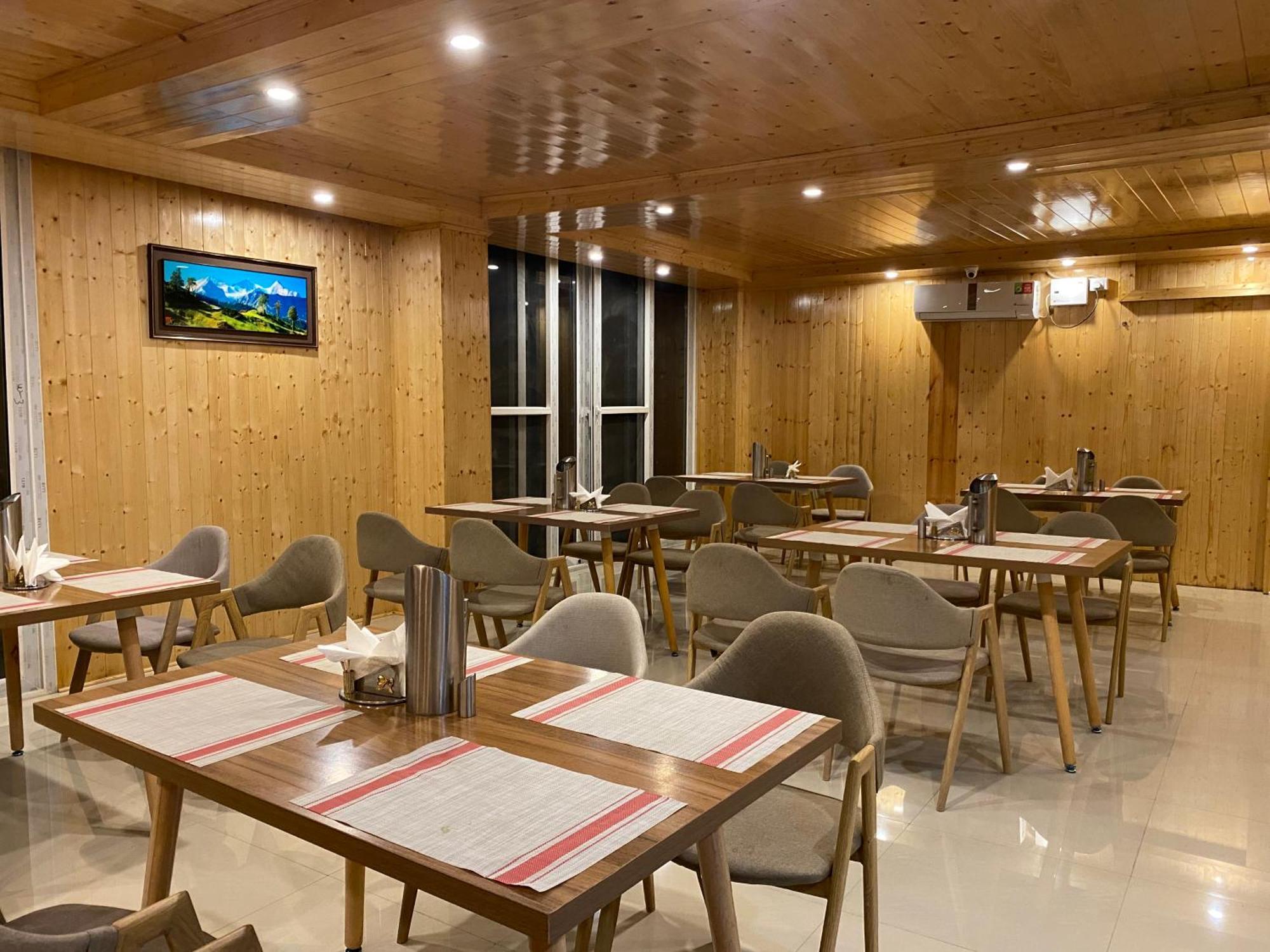 Tata Vista Resort Mall Road Manali - Centrally Heated & Air Cooled Zewnętrze zdjęcie